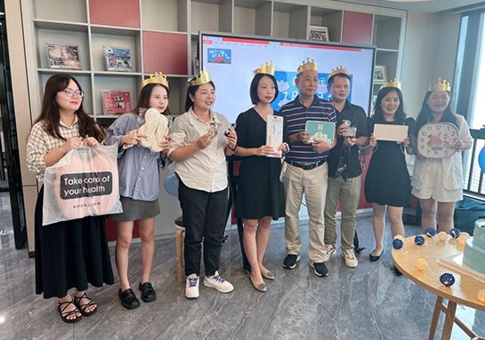 快乐之蓝，，，，，最先绽放